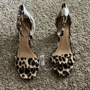 old navy cheetah print heels in size 8.5